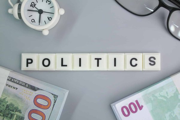 Combien d'euros le parti écologiste a collecté suite aux demandes de dons ?